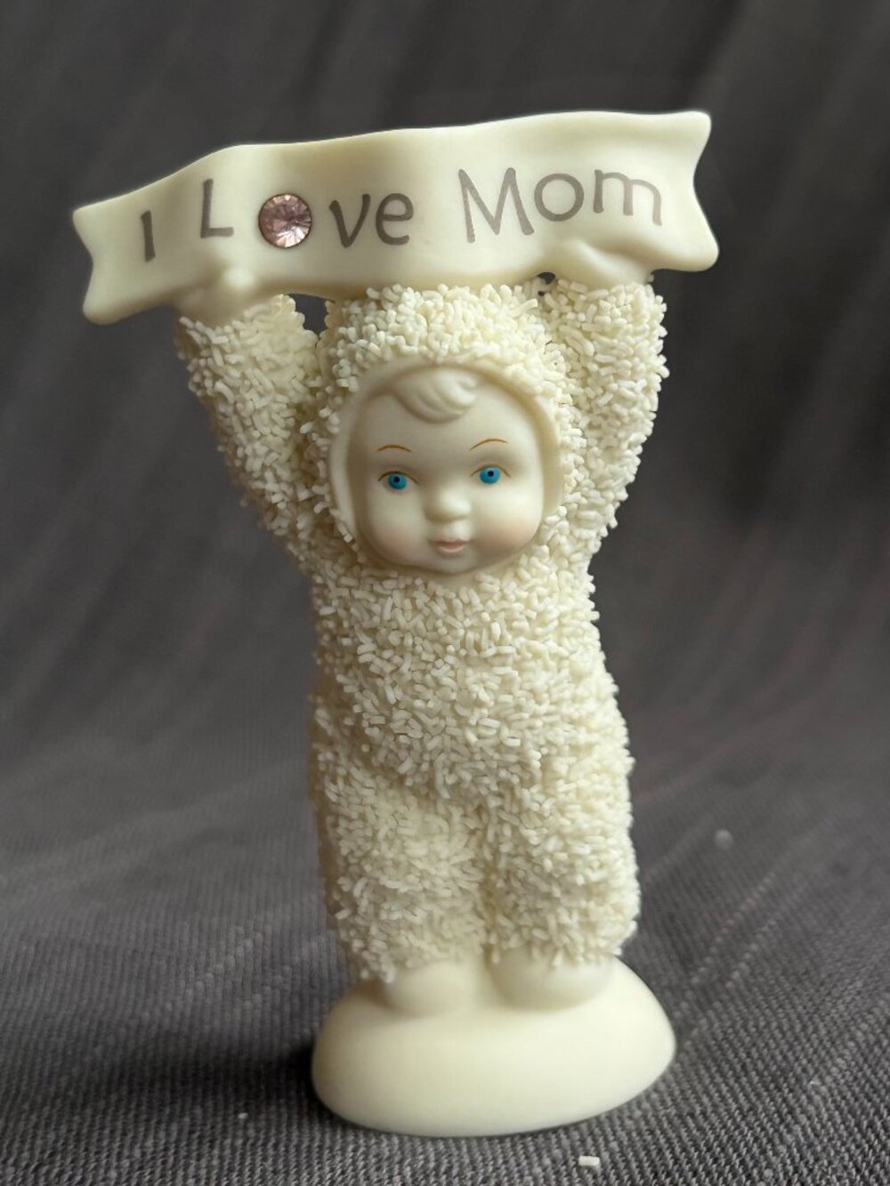 Dept 56 Snowbabies "I Love Mom" Banner Figurine #06012
